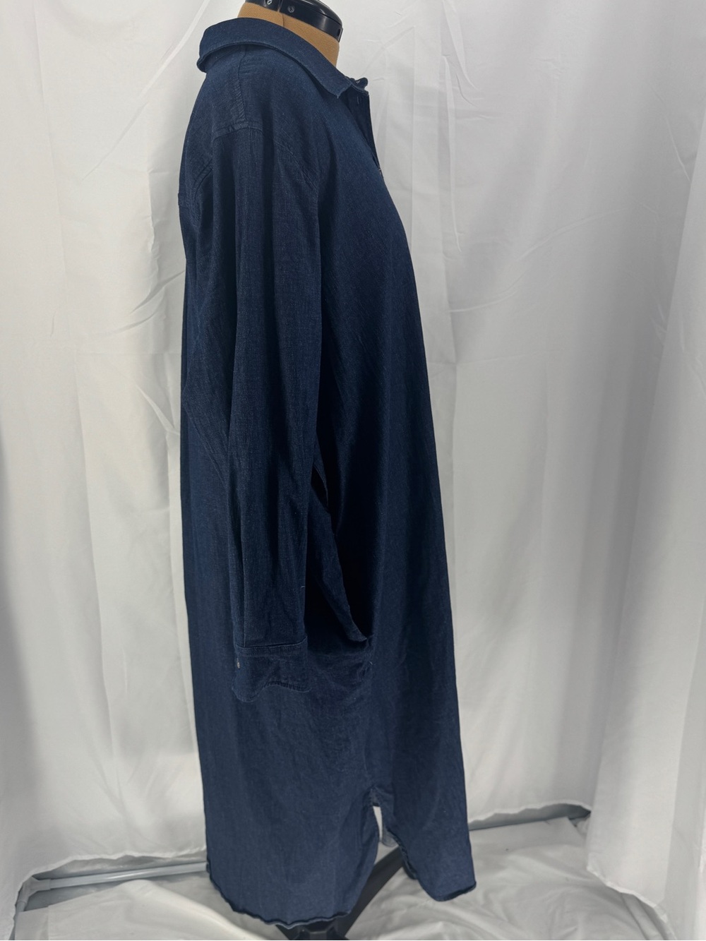 Universal Standard Odeon Button-Front Maxi Shirt Dress 0136 - Picture 2 of 6